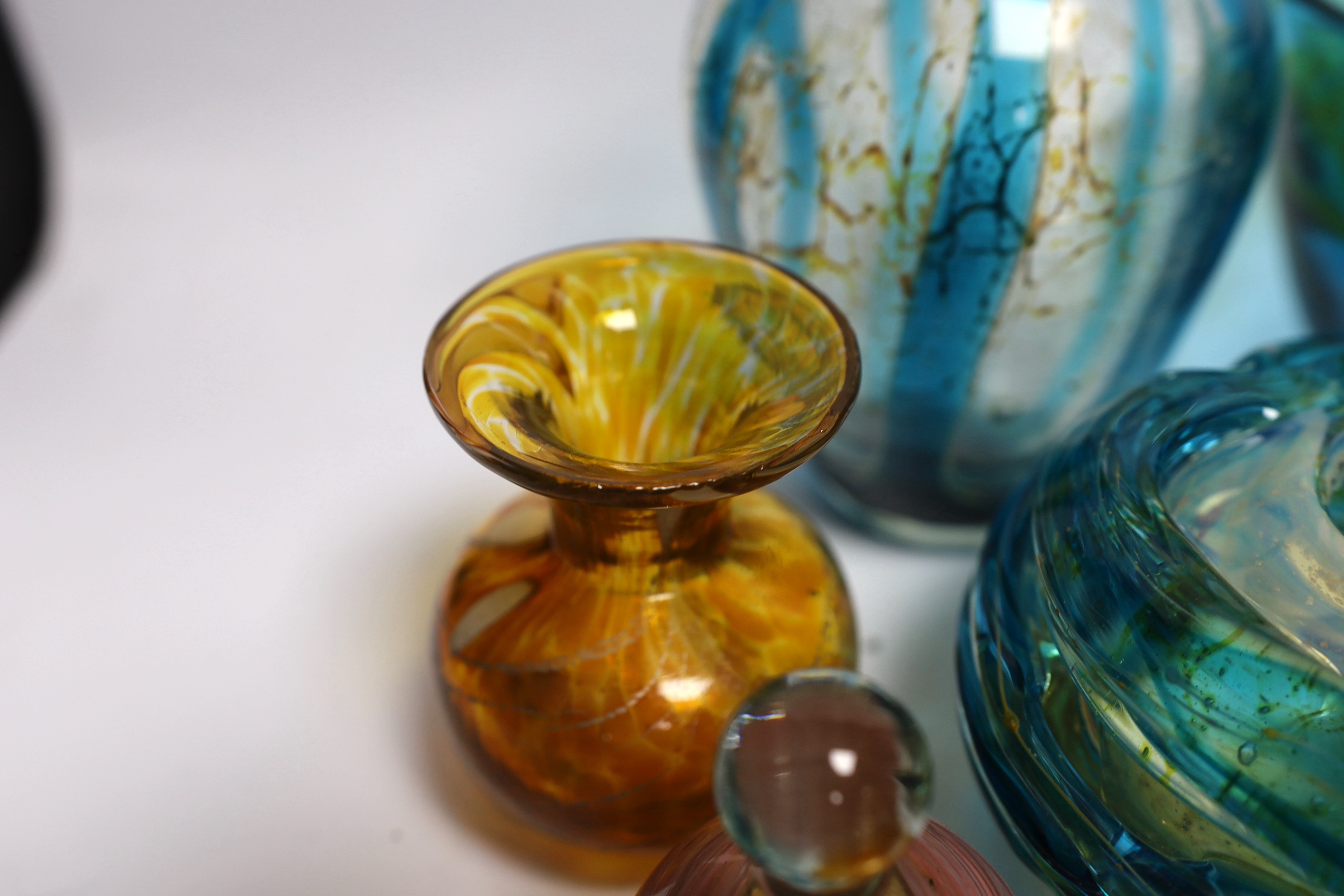 Mdina glass. 'Sea and Sand' pattern glassware (15)